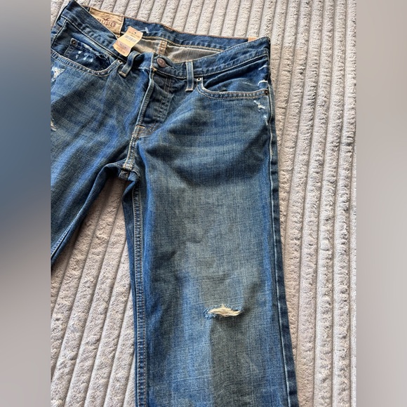 Hollister men’s distressed jeans NWT - Picture 3 of 10